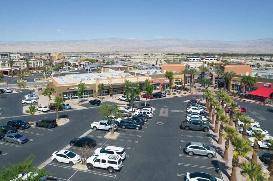 36891 Cook St, Palm Desert, CA à louer - Aérien - Image 2 de 3