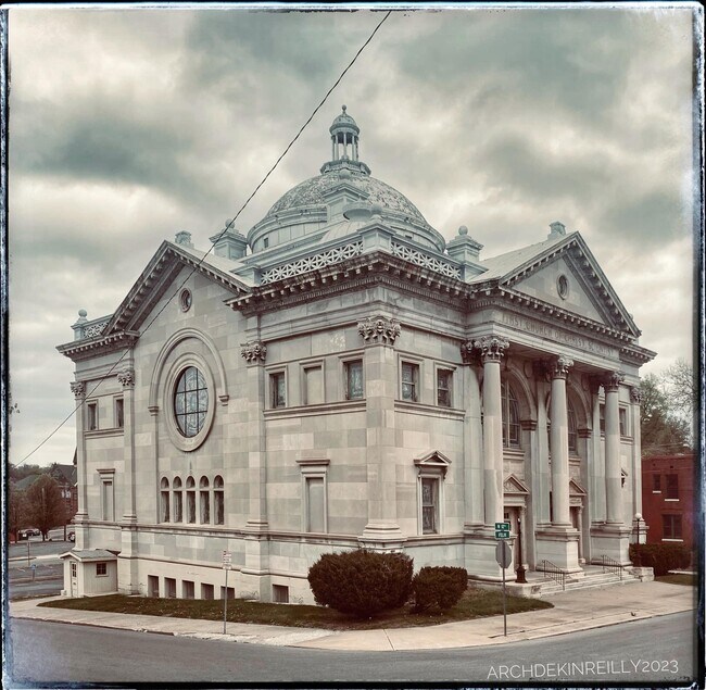 More details for 1201 Felix St, Saint Joseph, MO - Specialty for Sale