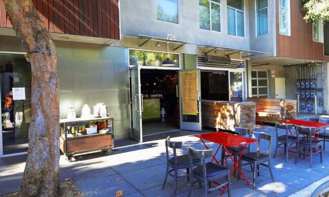 Plus de détails pour 736 Valencia St, San Francisco, CA - Multi-résidentiel à vendre