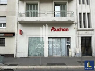 Plus de détails pour Multi-résidentiel à vendre