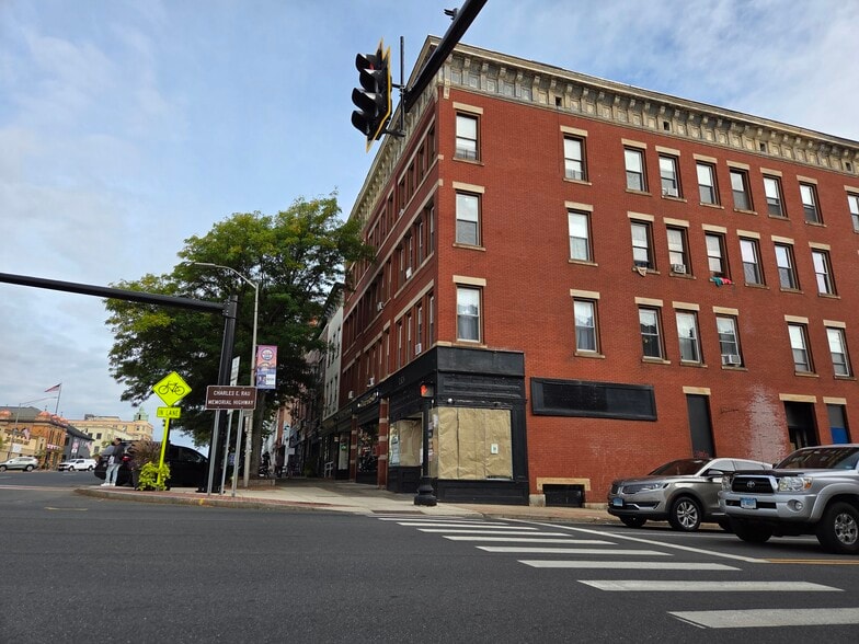 460-470 Main St, Middletown, CT for lease - Building Photo - Image 3 of 6