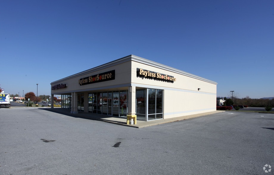 Flowing Springs Rd, Charles Town, WV à louer - Photo principale - Image 1 de 2