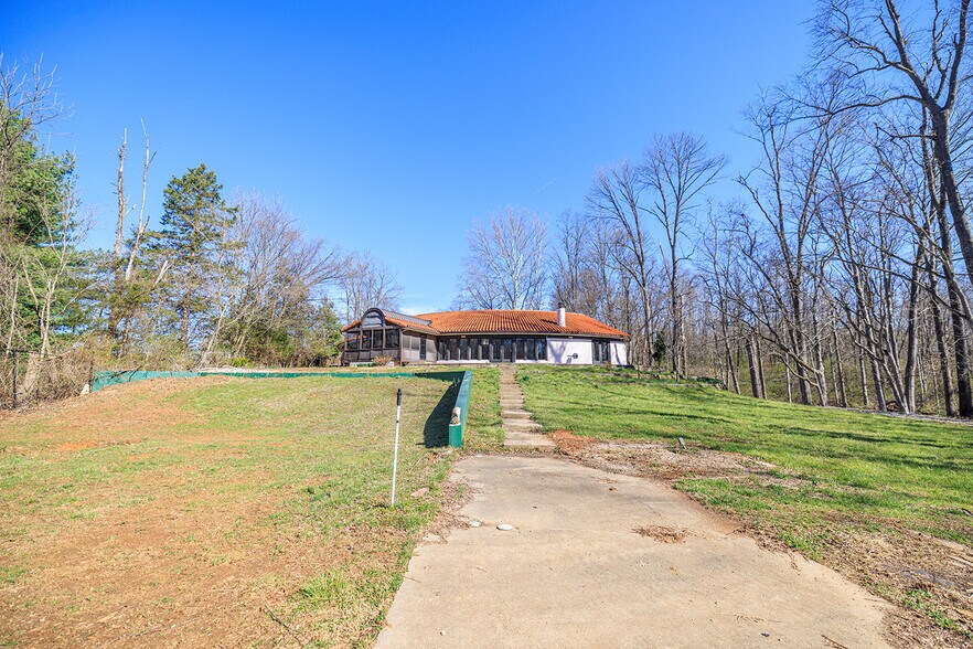 1414 E Rhorer Rd, Bloomington, IN for sale - Building Photo - Image 2 of 10