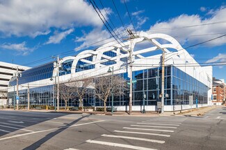 More details for 200 Old Country Rd, Mineola, NY - Office for Lease