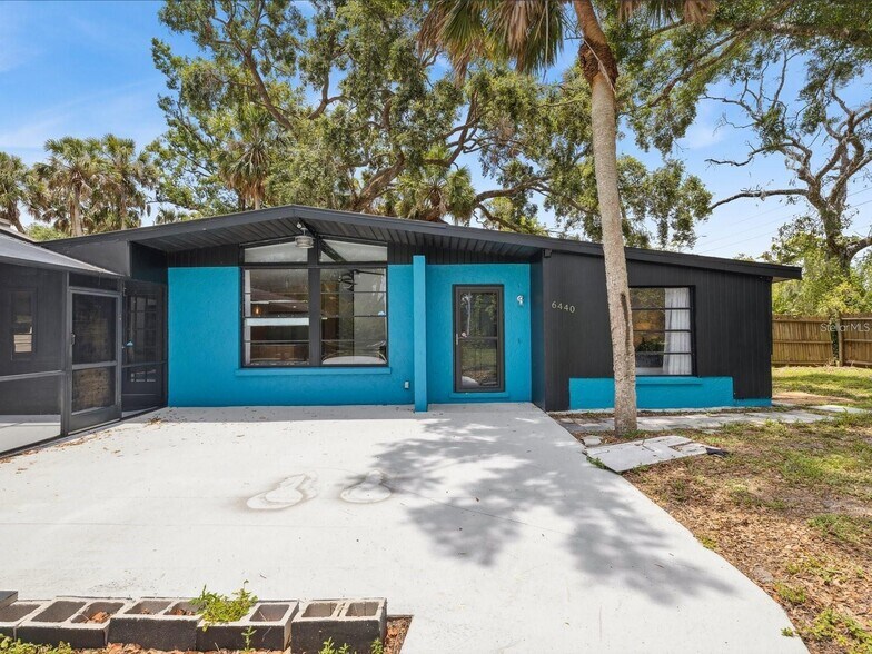 6440 Richardson Rd, Sarasota, FL à vendre - Photo du bâtiment - Image 2 de 16