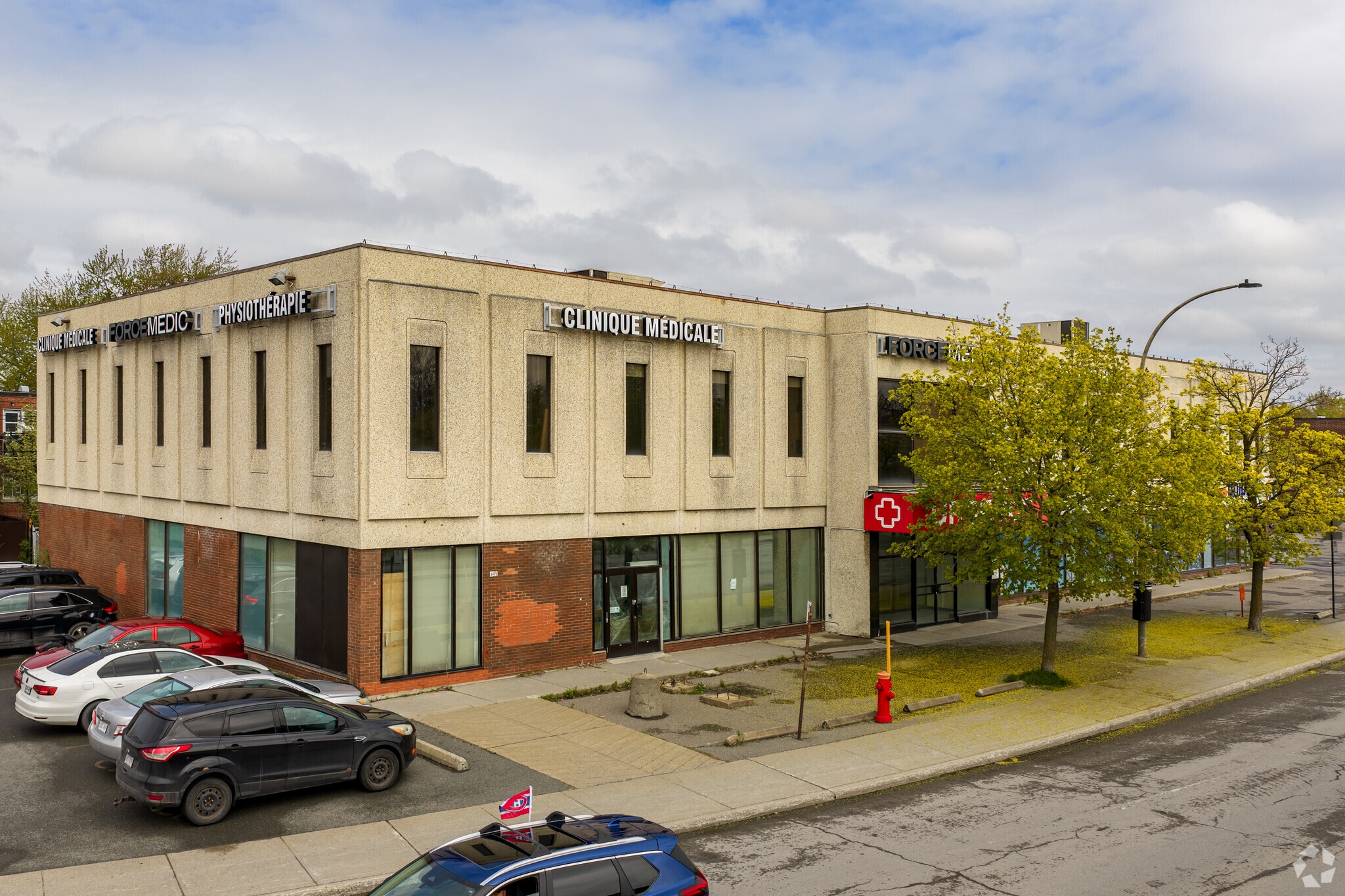 6405-6455 Rue Beaubien E, Montréal, QC à louer Photo principale- Image 1 de 4