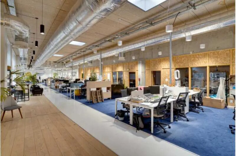 Office in Montreuil for lease - Building Photo - Image 3 of 8