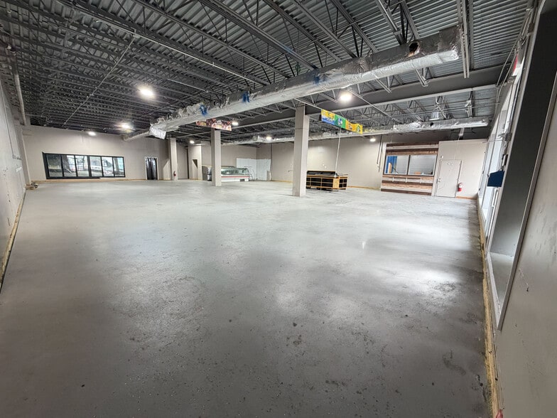 231-02 Merrick Blvd, Springfield Gardens, NY for lease - Building Photo - Image 3 of 22