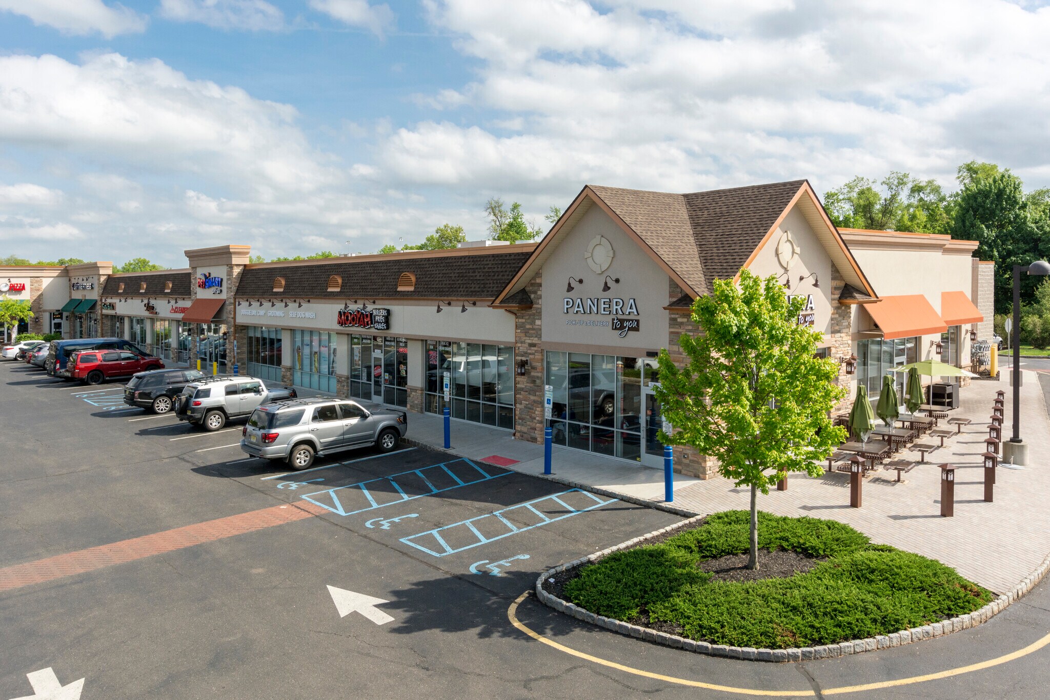 435 Elizabeth Ave, Somerset, NJ à louer Photo principale- Image 1 de 14