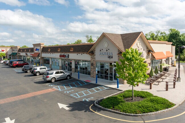 Plus de détails pour 435 Elizabeth Ave, Somerset, NJ - Commerce de détail à louer