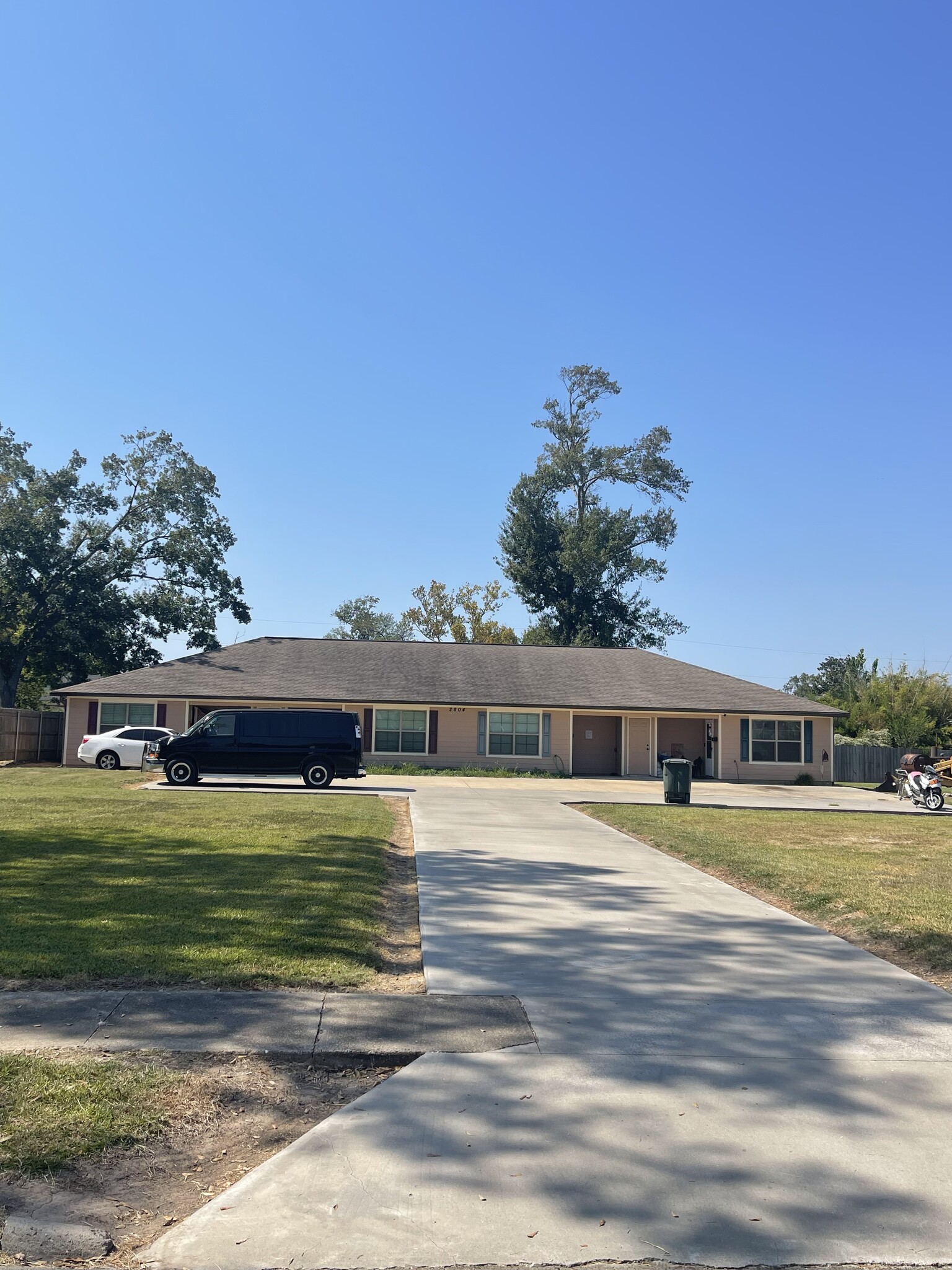 2804 Hazel St, Lake Charles, LA for sale Primary Photo- Image 1 of 9