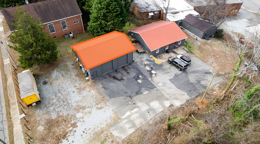 223-225 N Lamar St, Roxboro, NC for lease - Aerial - Image 3 of 7