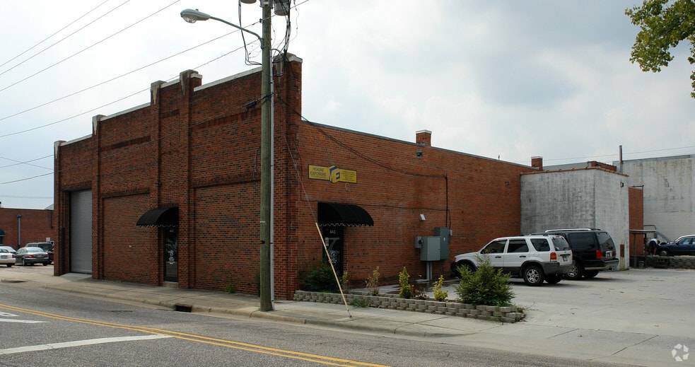 443 Franklin St, Fayetteville, NC for lease - Building Photo - Image 2 of 2