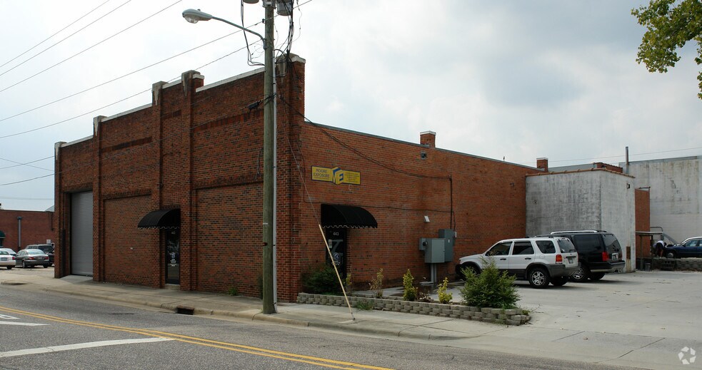 443 Franklin St, Fayetteville, NC à louer - Photo du bâtiment - Image 2 de 2
