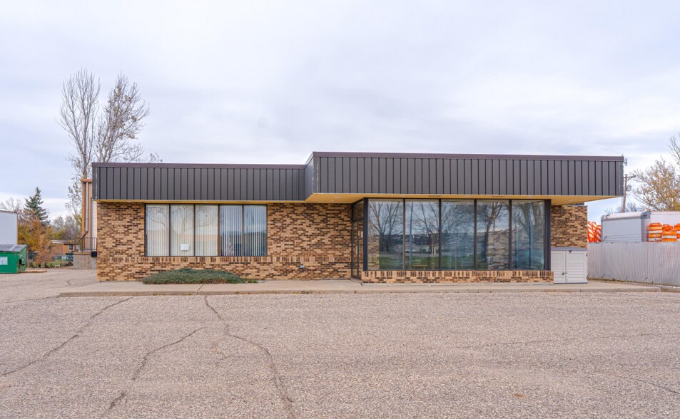 1100 Basin Ave, Bismarck, ND à vendre - Photo du bâtiment - Image 2 de 32