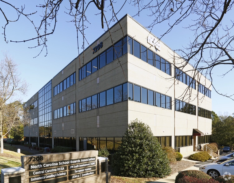 7208 Falls of Neuse Rd, Raleigh, NC for lease - Building Photo - Image 2 of 23