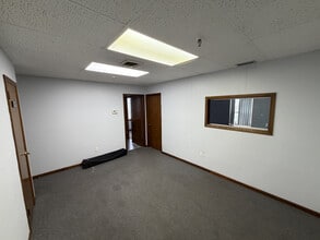 642 Broad St, Clifton, NJ for lease Interior Photo- Image 1 of 6