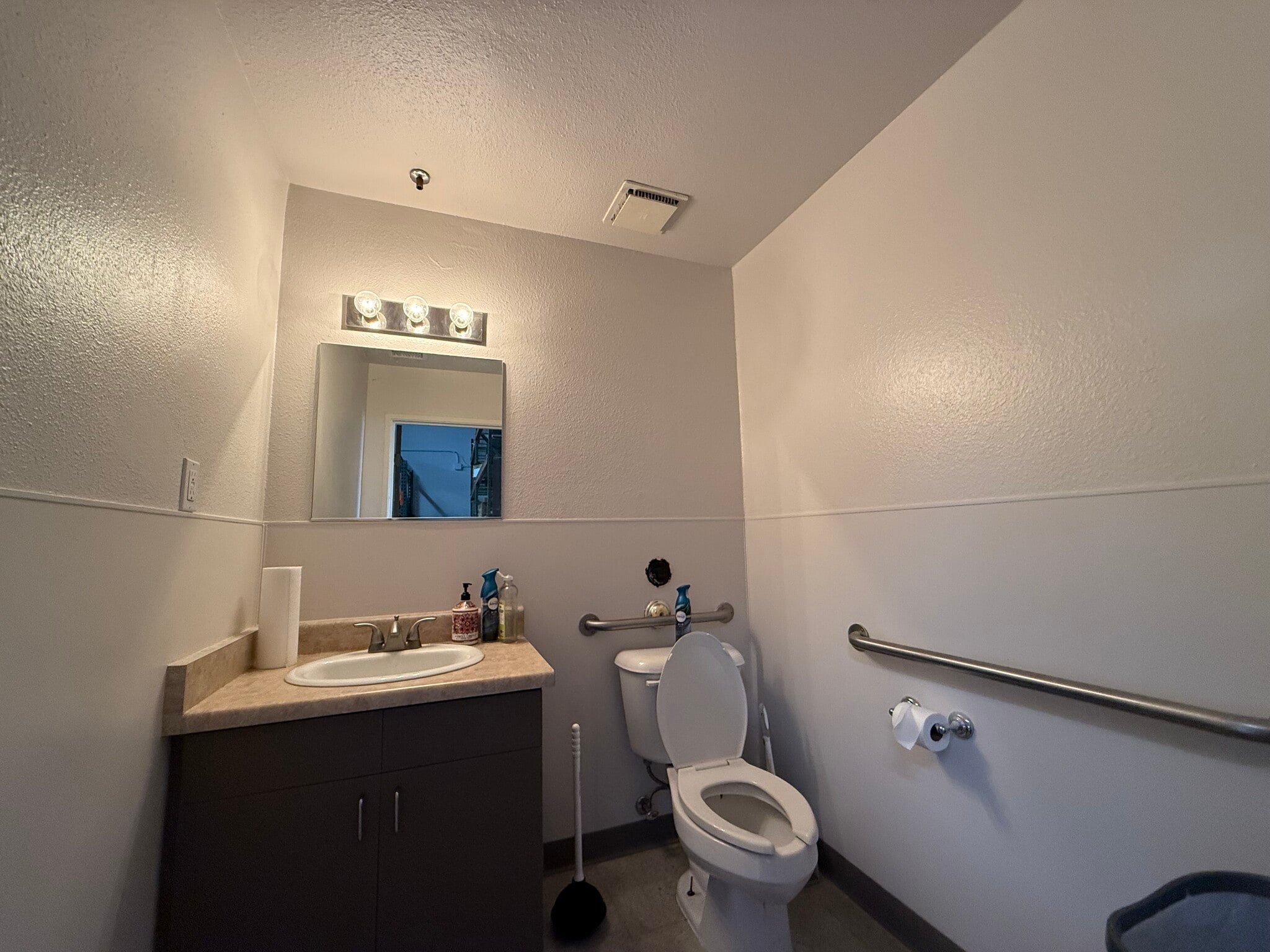 15445 Red Hill Ave, Tustin, CA for lease Interior Photo- Image 1 of 6