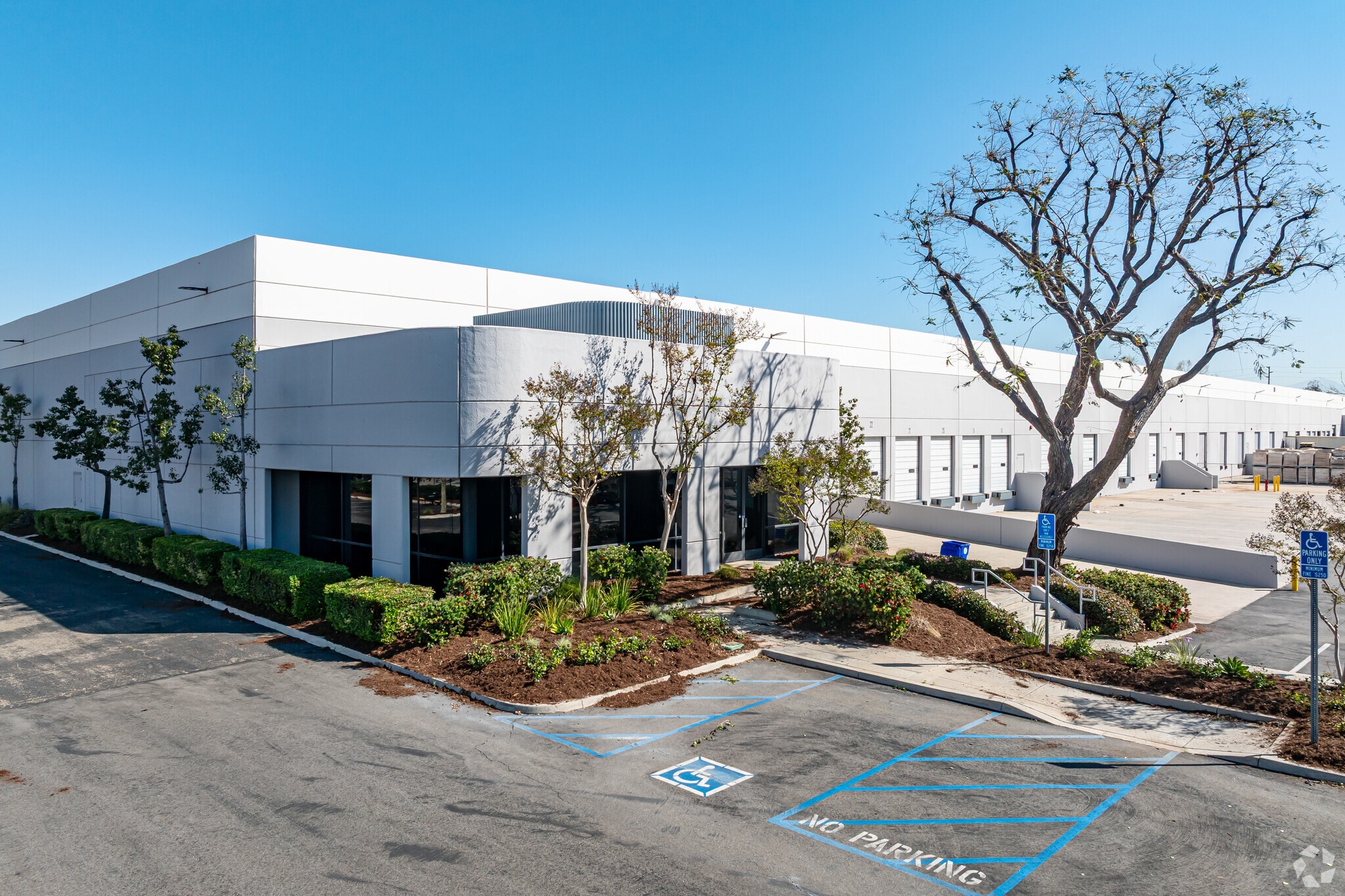 11070 Mulberry Ave, Fontana, CA for lease Primary Photo- Image 1 of 8