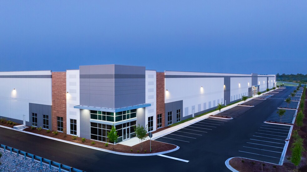 3940 US Highway 421 N, Wilmington, NC à louer - Photo du bâtiment - Image 2 de 12