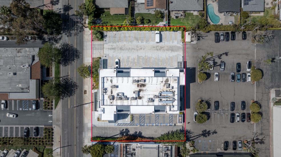 720 Paularino Ave, Costa Mesa, CA for sale - Building Photo - Image 2 of 9
