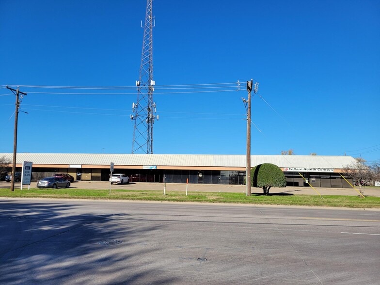 2233 E Grauwyler Rd, Irving, TX for lease - Building Photo - Image 2 of 5