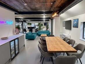 Bath Rd, Bristol for lease Interior Photo- Image 2 of 7