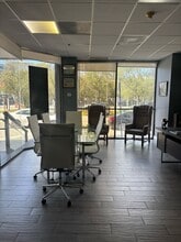 33 SW 2nd Ave, Miami, FL for lease Interior Photo- Image 2 of 9