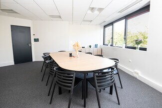 Plus de détails pour 55 Avenue De Colmar, Rueil-Malmaison - Coworking à louer