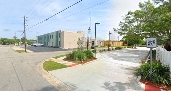 1225 Garden St, Titusville, FL à louer - Photo du bâtiment - Image 3 de 4