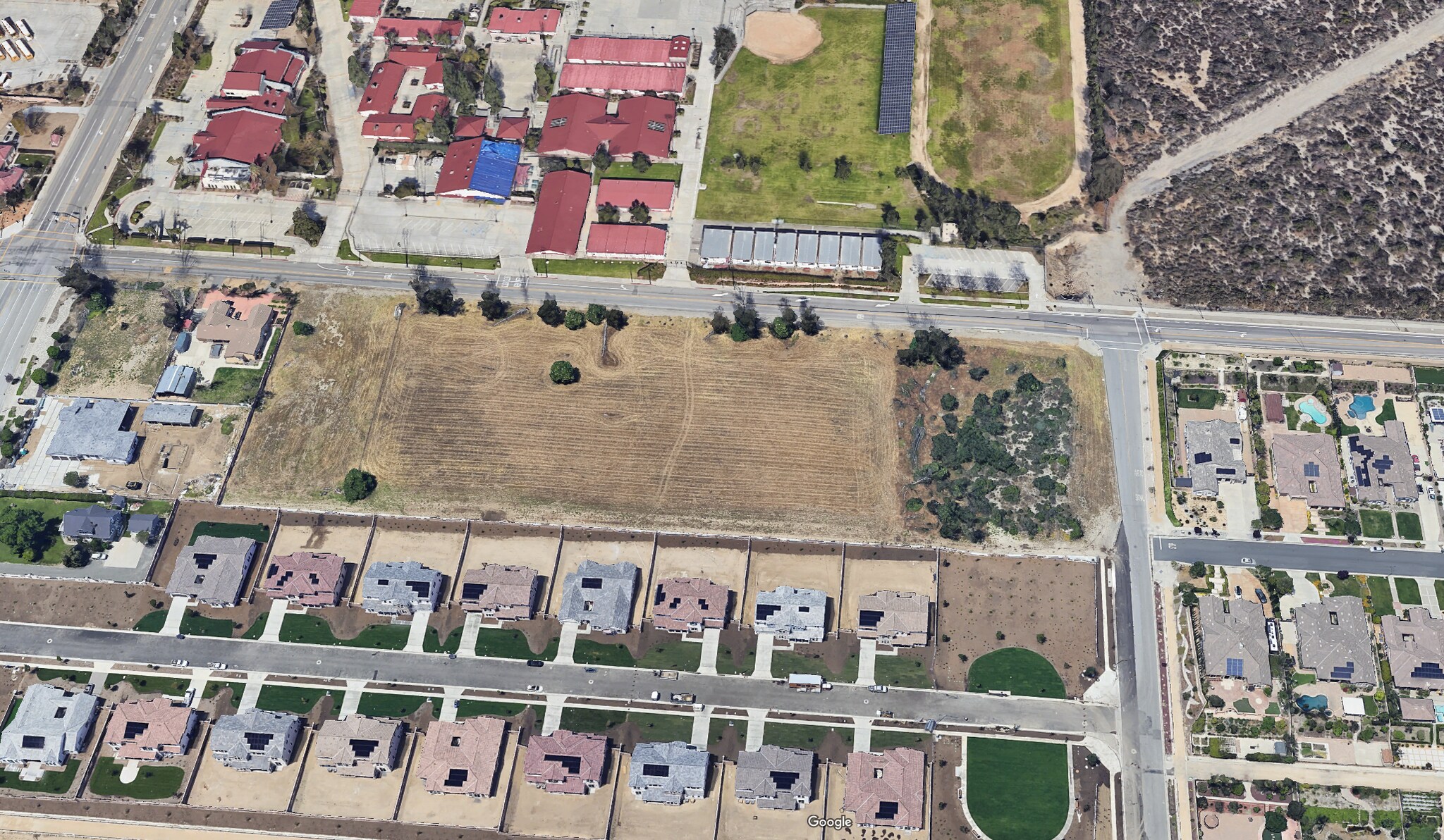 Summit Ave, Rancho Cucamonga, CA à vendre Photo du bâtiment- Image 1 de 10