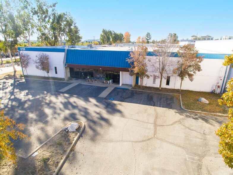 8728 Utica Ave, Rancho Cucamonga, CA à louer - Photo du bâtiment - Image 2 de 10