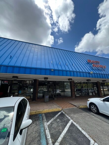 19485-19489 S Dixie Hwy, Cutler Bay, FL for lease - Building Photo - Image 3 of 10