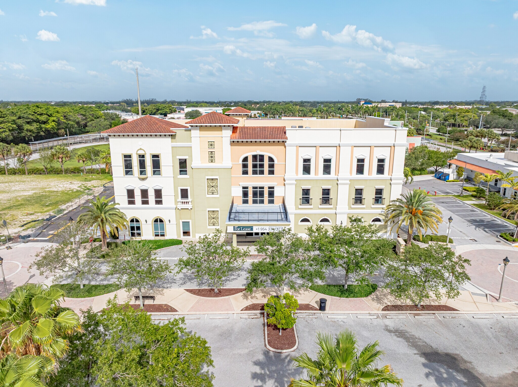 4848 Coconut Creek Pky, Coconut Creek, FL à louer Photo du bâtiment- Image 1 de 45