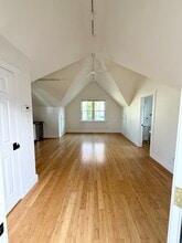 2614 Hibernia St, Dallas, TX for lease Interior Photo- Image 2 of 5