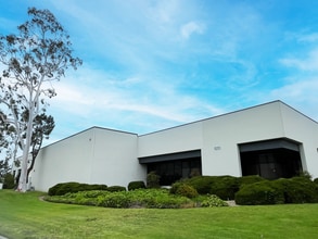 1011-1031 Avenida Acaso, Camarillo, CA for lease Building Photo- Image 2 of 3