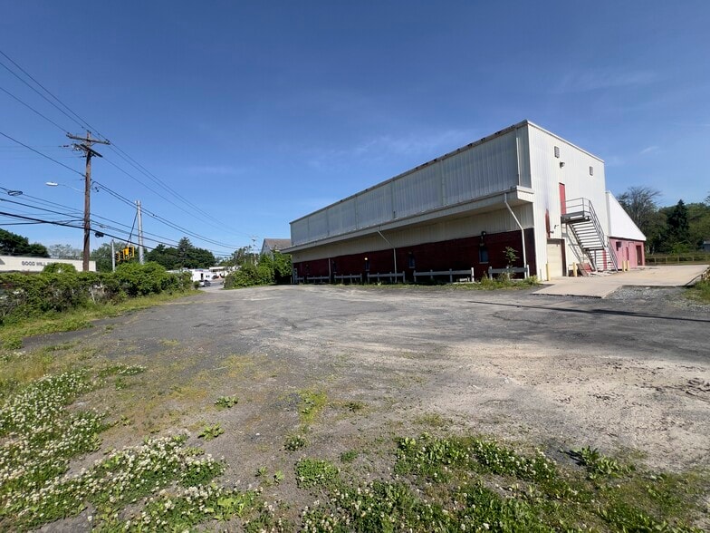2 S Plank Rd, Newburgh, NY à vendre - Photo du bâtiment - Image 3 de 38