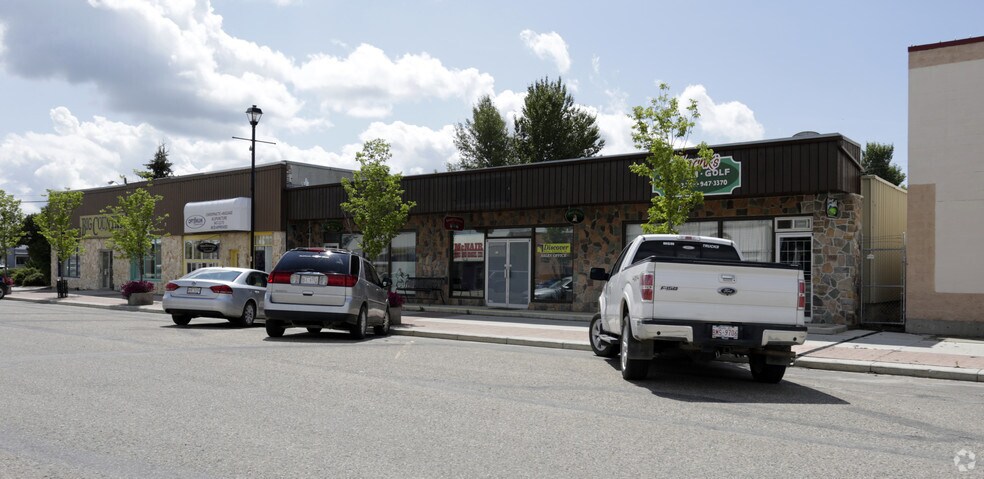 227 6th St, Beiseker, AB for sale - Building Photo - Image 3 of 10