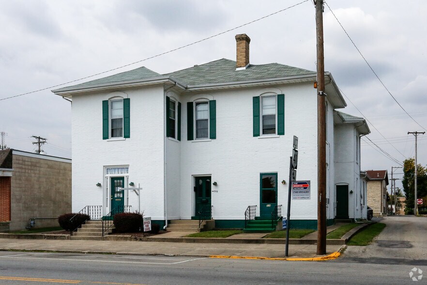 314-318 E Court St, Washington Court House, OH à louer - Photo du bâtiment - Image 2 de 6