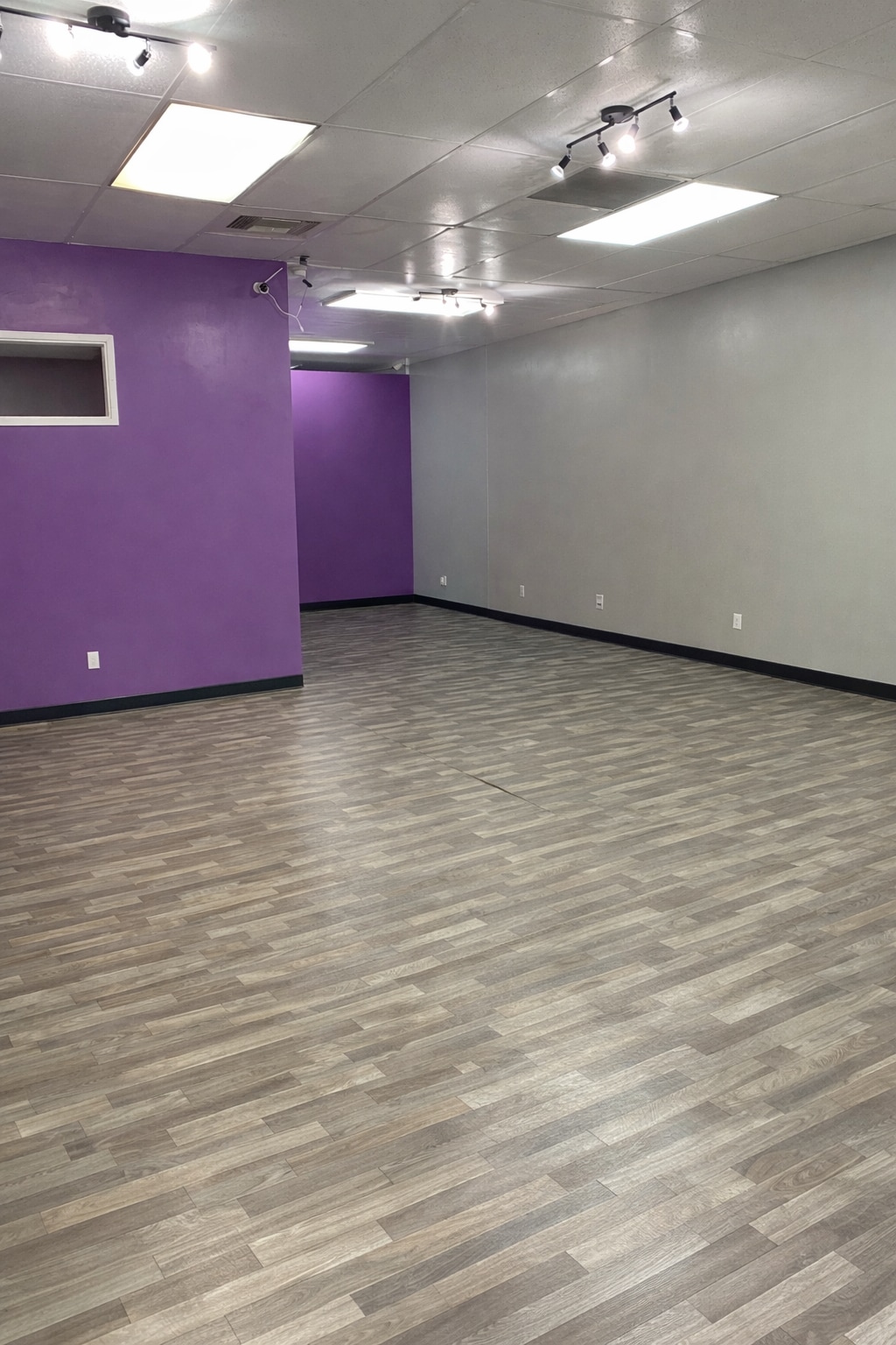 265-295 W Valley Ave, Birmingham, AL à louer Photo intérieure- Image 1 de 6