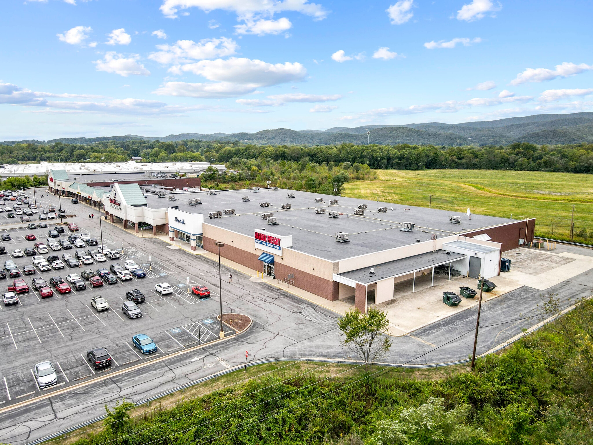 1-6 Millbrook Plz, Mill Hall, PA for lease Primary Photo- Image 1 of 7