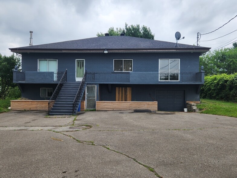2 Rang Saint-Christophe, Saint-constant, QC à vendre - Photo du bâtiment - Image 3 de 4