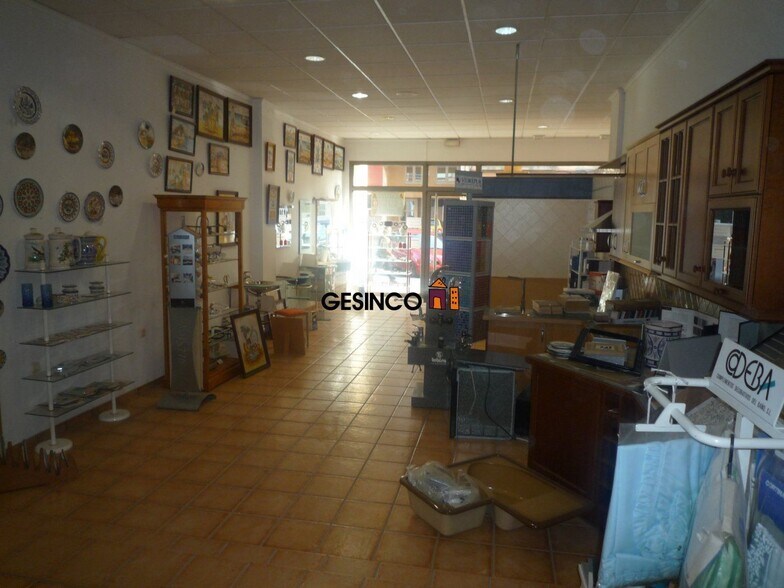 Commerce de détail dans Ontinyent, Valencia à vendre - Photo du bâtiment - Image 3 de 5