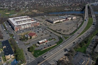 Plus de détails pour 17 US Highway 1, New Brunswick, NJ - Local commercial à louer