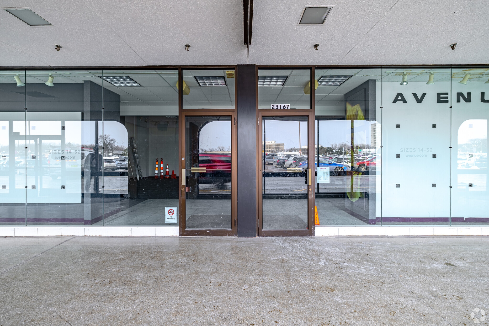 23001-23303 Michigan Ave, Dearborn, MI à louer Photo du bâtiment- Image 1 de 8