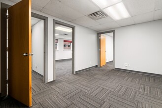 31 W Downer Pl, Aurora, IL for lease Interior Photo- Image 1 of 3