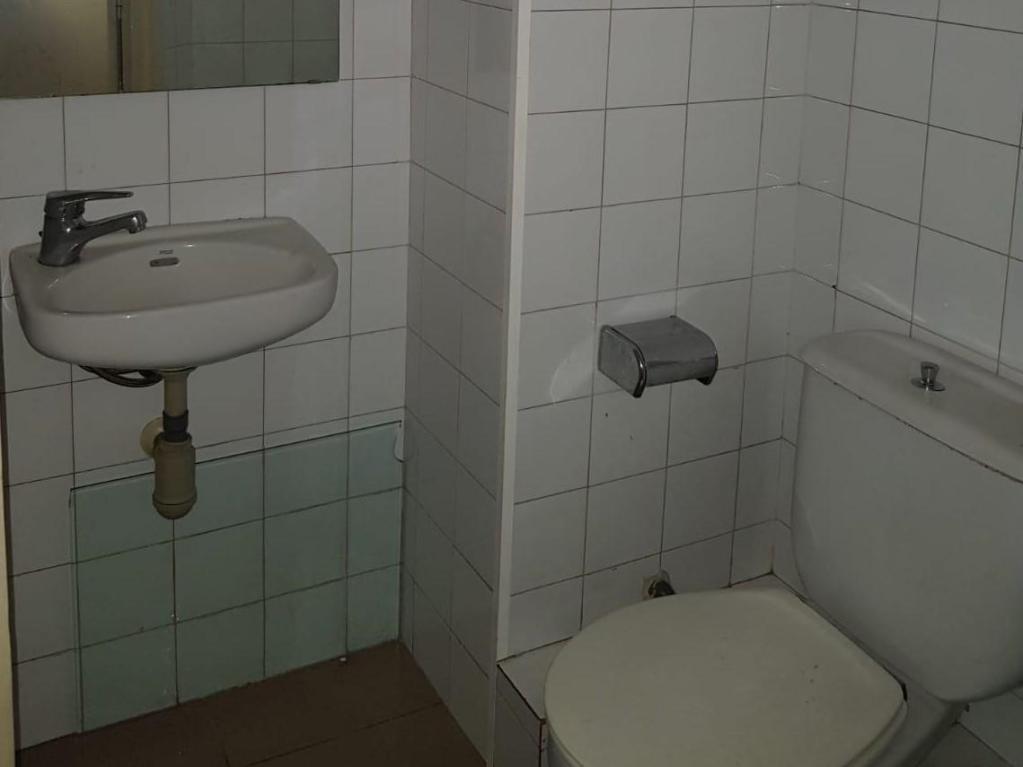 Cornellà de Llobregat, BAR 08940 - Unit 01 - - Interior Photo - Image 2 of 9
