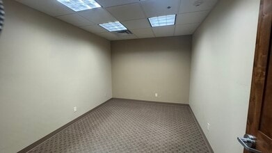 56 Edwards Village Blvd, Edwards, CO for lease Interior Photo- Image 2 of 5