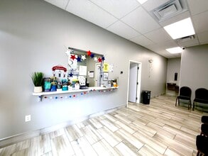 16123 W Colonial Dr, Oakland, FL for lease Building Photo- Image 2 of 15