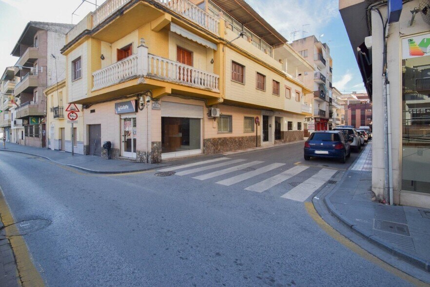 Commerce de détail dans Maracena, Granada à vendre - Photo du bâtiment - Image 3 de 19
